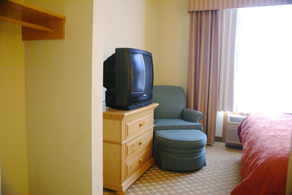 Lexington Inn & Suites Columbus-Polaris Cameră foto